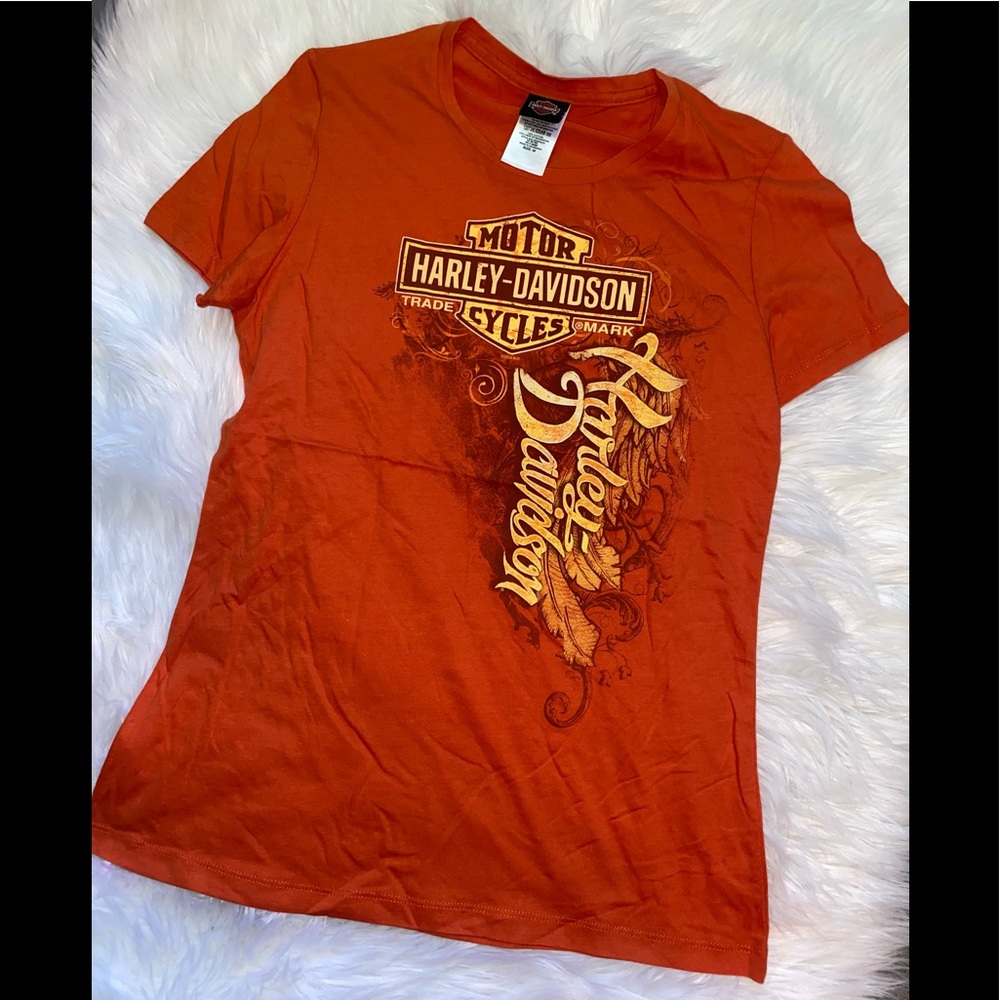 NWOT Harley Davidson ladies feather tee- Medium